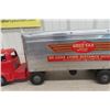 Image 9 : Wyandotte Grey Van Lines De Luxe Pressed-Metal Dodge Moving Truck & Trailer, 1950s, 25" Long