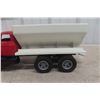 Image 3 : Cottonwood Acres International R-190 1/34 Scale Spreader Truck, 16" Long