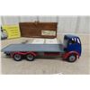 Image 1 : Shackleton Mechanical Foden Flat Truck, Die-Cast Windup (1948–1952) with Take-Down Tools,