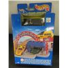 Image 6 : Two Hot Wheels; Gas Station and Truck Stop with Cars, Factory Sealed