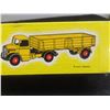 Image 9 : Dinky Toys Bedford Lorry #409 (1956) with Original Box, 1 3/4" x 6 1/2" x 1 3/4"