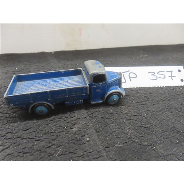 Dinky Toys #412 Austin Truck (1950), Original Condition, 1 1/2" x 4" x 1 3/8"