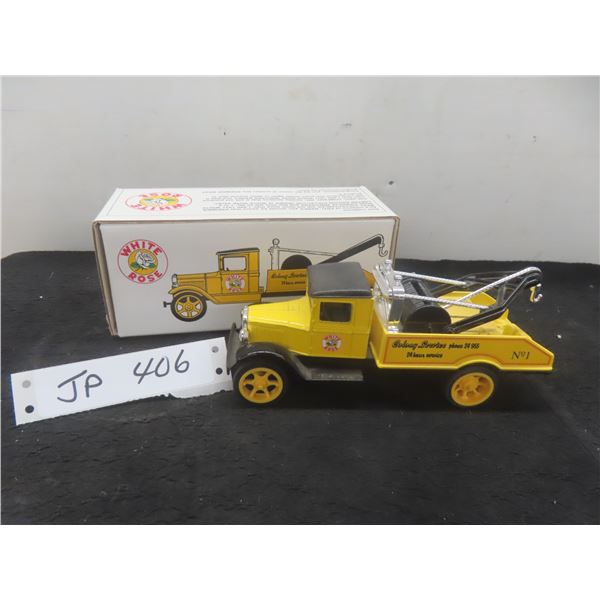 Ertl White Rose Wrecker (1931), 2 3/4" x 7" x 2 3/8"