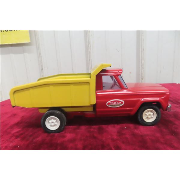 Tonka Dump Truck, New Old Stock, Never Played With, 10" × 3.5" × 4"