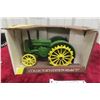 Image 1 : ERTL John Deere D (1953), 1/16 Scale Die-Cast, With Box