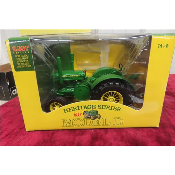 Heritage Series 1937 John Deere D, 1/16 Scale Die-Cast, With Box (2007)