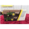 Image 6 : ERTL John Deere 1956 820 Tractor, 1/16 Scale Die-Cast, With Box