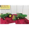 Image 1 : Two John Deere 1/16 Scale Die-Cast Models: 6600 Combine and 5020 Tractor