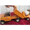 Image 6 : Tonka Metal Truck and Cement Mixer, 18" Total Length