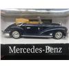 Image 2 : Four 1/43 Scale Die-Cast Cars: Mercedes-Benz 1957 Roadster, 1955 Cabriolet 300S, 1992 600SL, and