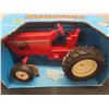 Image 7 : ERTL Row Crop Tractor, 1/16 Scale, In Box