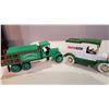 Image 4 : Castrol 1913 Model T Delivery Bank 1/25th, Quaker State 1925 Kenworth Diecast 1/34th Scale.