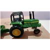 Image 5 : Massey 8270 Tractor Diecast + Grain Bin 7", John Deere Tractor + Spreader 6"