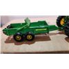 Image 6 : Massey 8270 Tractor Diecast + Grain Bin 7", John Deere Tractor + Spreader 6"