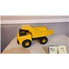 Image 1 : Tonka 1970s Mighty Dump Truck 19" x 8" x 10".