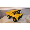 Image 3 : Tonka 1970s Mighty Dump Truck 19" x 8" x 10".