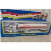 Image 5 : Eight Taller Semi Trucks in Boxes – King of the Road Set with Bonus Figure