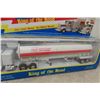 Image 7 : Eight Taller Semi Trucks in Boxes – King of the Road Set with Bonus Figure