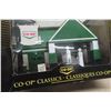 Image 4 : Co-Op Classic Gas Station Model