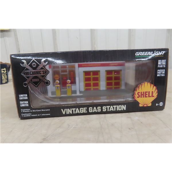 Shell Vintage Gas Station – Greenlight Mechanic’s Corner