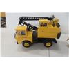 Image 2 : Tonka Crane Truck with Clam Bucket and Box, Clean