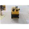 Image 5 : Tonka Crane Truck with Clam Bucket and Box, Clean