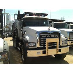 2008 MACK GU713 TRI-AXLE DUMP