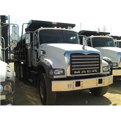 2008 MACK GU713 TRI-AXLE DUMP