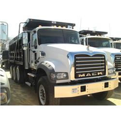 2008 MACK GU713 TRI-AXLE DUMP