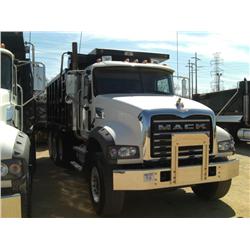 2008 MACK GU713 TRI-AXLE DUMP