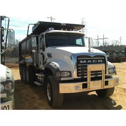 2007 MACK CTP713 TRI-AXLE DUMP