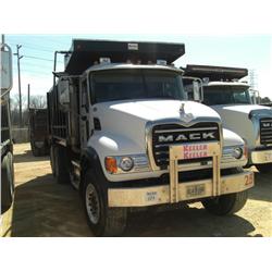2007 MACK CV713 TRI-AXLE DUMP