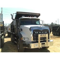 2007 MACK GRANITE CT713 TRI-AXLE DUMP