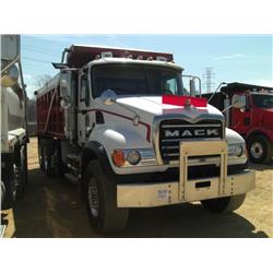 2006 MACK CV713 TRI-AXLE DUMP