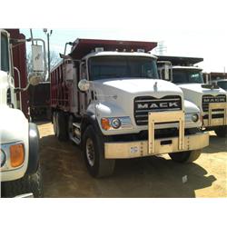 2003 MACK CV713 TRI-AXLE DUMP