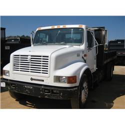 1998 INTERNATIONAL 4700 S/A FLATBED