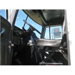 2003 MACK CL713 TANDEM AXLE TRUCK TRACTOR