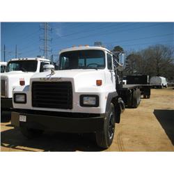 1997 MACK RD600 GLIDER KIT T/A FLATBED