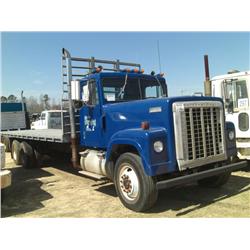INTERNATIONAL E4300 T/A FLATBED
