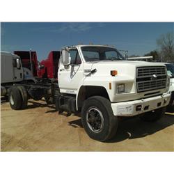 1994 FORD F700 S/A CAB  & CHASSIS