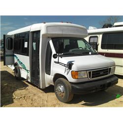 2004 FORD E350 S/A PASSENGER BUS
