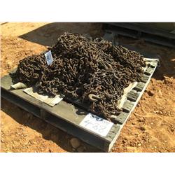 (1) LOT CHAINS