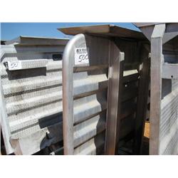 ALUMINUM HEADACHE RACK