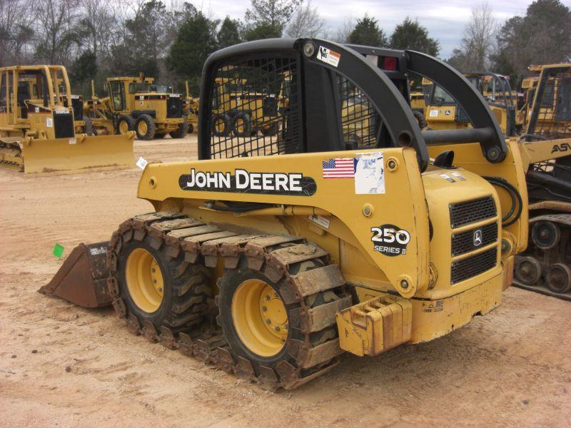 JOHN DEERE 250 SERIES II SKID STEER LOADER J.M. Wood Auction Company