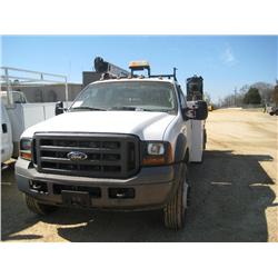 2005 FORD F550 S/A SERVICE TRUCK