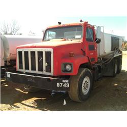 1985 INTERNATIONAL S2674 T/A WATER TRUCK