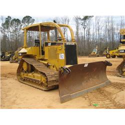 CAT D5M XL CRAWLER TRACTOR