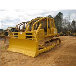 JOHN DEERE 750B CRAWLER TRACTOR
