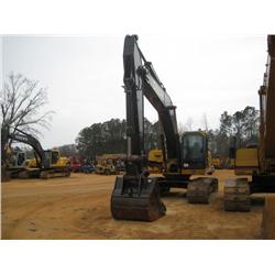 JOHN DEERE 240D LC HYDRAULIC EXCAVATOR