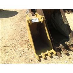 CAT 18" BUCKET (FITS CAT 416